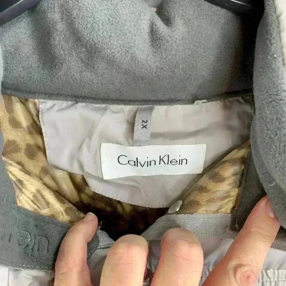 NWT CALVIN KLEIN Gray Puffer Coat - Picture 4 of 6